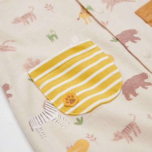 動物樂園滿版印花雙口袋短袖兔裝