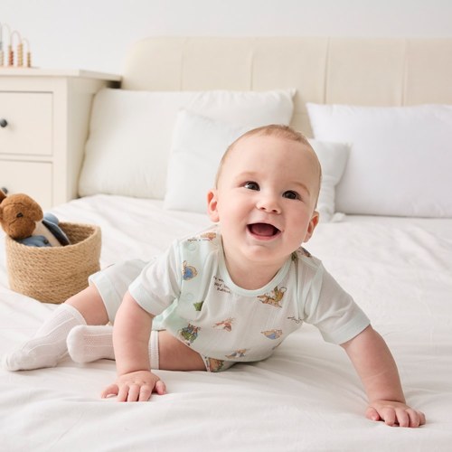 比得物語綠色短袖兔裝 (天絲洞感緹花布)