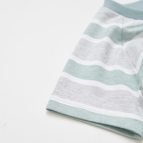 清新比得色塊字母印花上衣