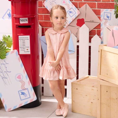 甜心比得造型立體花翻領洋裝