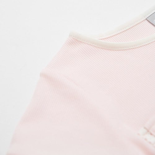 小香兔蕾絲滾邊立體花上衣