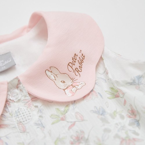 花語比得花瓣領刺繡洋裝