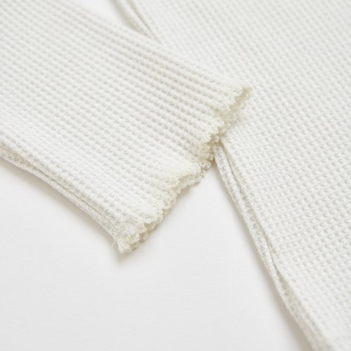 兔美美刺繡半高領長袖上衣