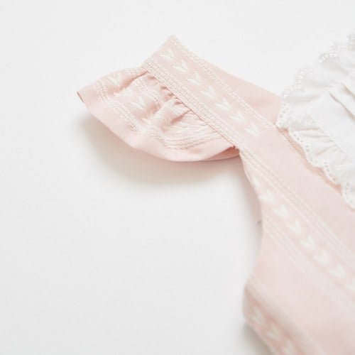 小香兔蕾絲刺繡荷葉邊袖背心兔裝