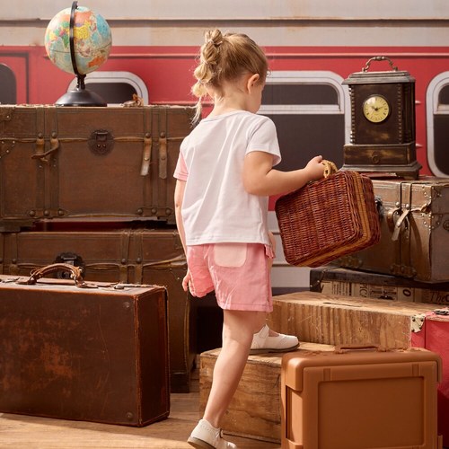 柏靈頓之旅不對稱剪裁花邊拼接上衣