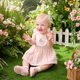 小香兔蕾絲刺繡荷葉邊袖背心兔裝