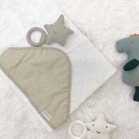 【網路限定】竹纖維連帽浴巾+星星固齒器禮盒 75x75cm