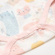 萌貓樂園長袖側開包屁衣 (天絲橫紋單面布)