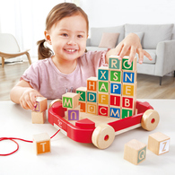 Hape 拖拉字母積木遊戲車(盒損品)