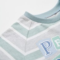 清新比得色塊字母印花上衣