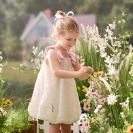 小香兔繽紛立體花蝴蝶結肩帶洋裝