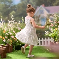 花語比得花瓣領刺繡洋裝