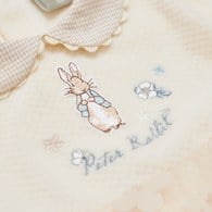 經典比得女星空絨立體花朵網紗長袖兔裝